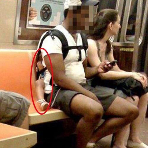 Kumpulan Foto Mereka Yang Gagal sebagai Orang Tua Kumpulan Foto Mereka Yang Gagal sebagai Orang Tua