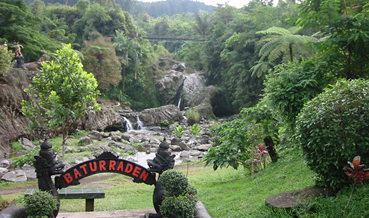 13 Tempat Wisata Yang Konon Membuat Hubungan Tak Langgeng