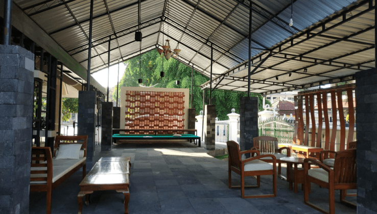 Srawung Galih adalah coworking space yang dibangun oleh Dinas Komunikasi dan Informasi Jogja.