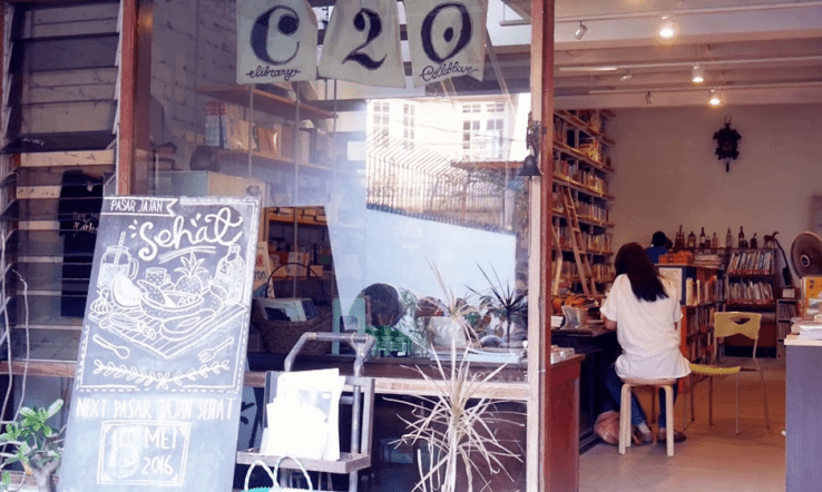3. Coworking Space Surabaya: C2O Library & Collaborative