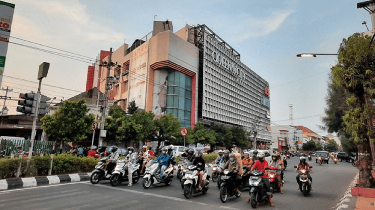 10 Mall di Semarang Terbesar, Favorit Banyak Orang - Queen City Mall