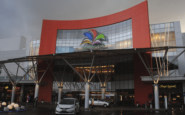 Termasuk dalam daftar mall di Tangerang yang sudah eksis cukup lama, Summarecon Mall Serpong selalu menjadi pilihan masyarakat. Termasuk dalam daftar mall di Tangerang yang sudah eksis cukup lama, Summarecon Mall Serpong selalu menjadi pilihan masyarakat.
