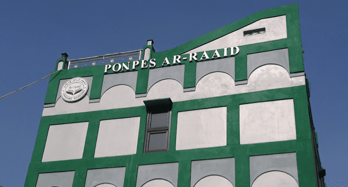 9. Pesantren di Bandung: Ar-Raaid