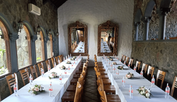 3. Tempat Buka Puasa di Jogja: Gubub Makan Mang Engking Soragan Castle