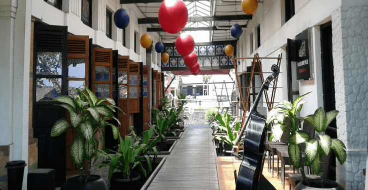 10. Tempat Buka Puasa di Jogja: Omah Dhuwur Restaurant