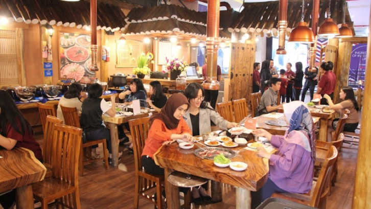 10 Tempat Buka Puasa Di Makassar Yang Bikin Auto Segar 10 Tempat Buka Puasa Di Makassar Yang Bikin Auto Segar