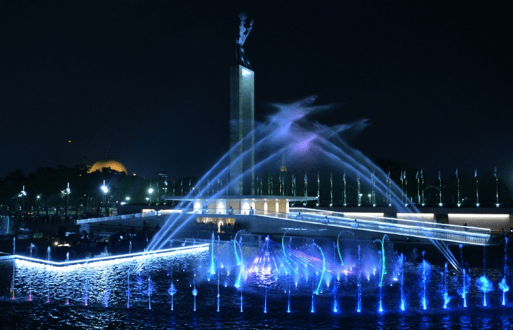5. Tempat Aesthetic di Jakarta: Taman Lapangan Banteng