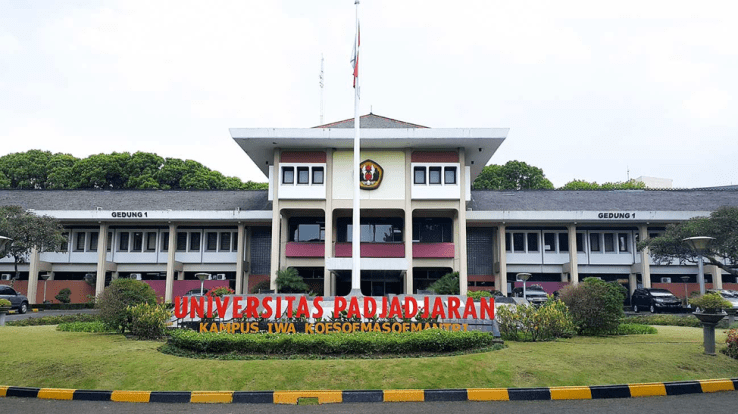 3. Universitas di Bandung- Universitas Padjajaran (UNPAD)