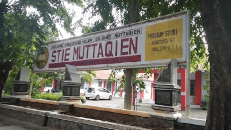 6. Universitas di Purwakarta: Sekolah Tinggi Ilmu Ekonomi (STIE) Dr Kyai Haji Ez Muttaqien