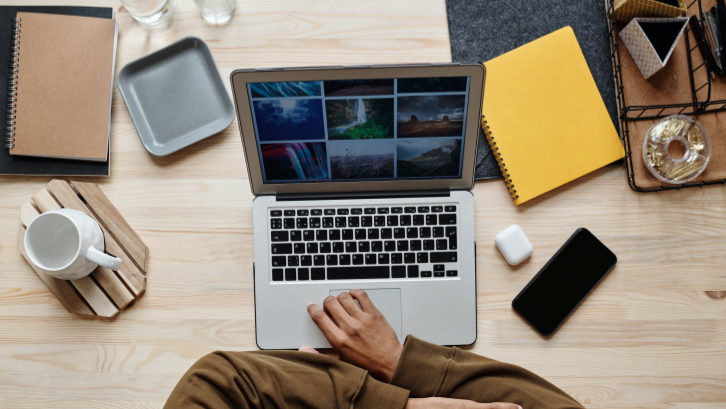 Memilih merk laptop tidak dapat dilakukan secara sembarang. (Sumber: Pexels.com) 