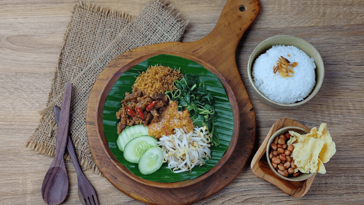 Kuliner Malam Surabaya Pecel Ambulance Bu Hana Kuliner Malam Surabaya Pecel Ambulance Bu Hana