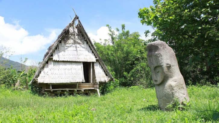 Rumah Adat Sulawesi Tengah: Rumah Tambi Rumah Adat Sulawesi Tengah: Rumah Tambi