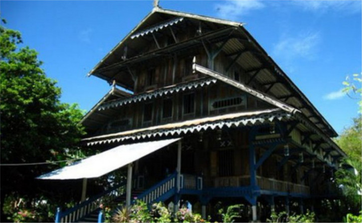 Rumah Adat Sulawesi Tenggara: Rumah Banua Tada Rumah Adat Sulawesi Tenggara: Rumah Banua Tada