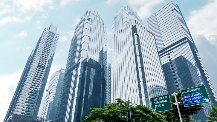 Gedung pencakar langit tertinggi ke-2 di Indonesia ini bisa ditemui di Kawasan SCBD. (Foto: www.district8jakarta.com)