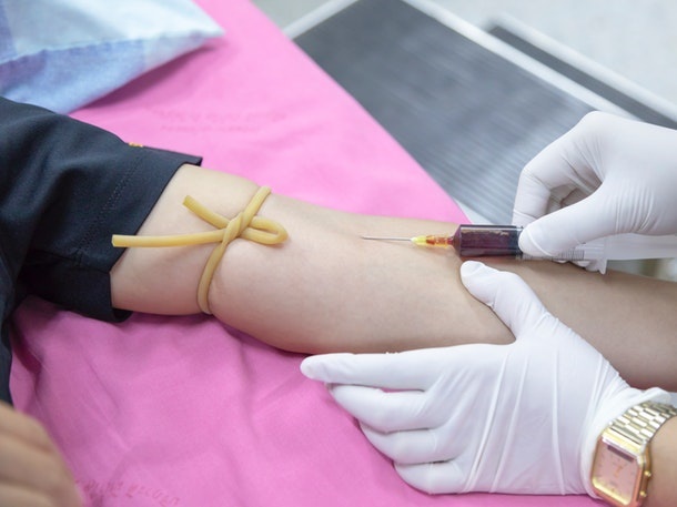Dengan pengawasan dokter, program hamil Anda akan selalu terpantau dan terhindar dari berbagai risiko selama kehamilan dan persalinan. (Foto: Pexels)