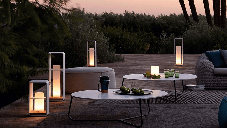 Suasana romantis pada teras rumah. (Foto: Love Property)