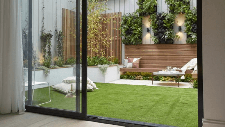 Teras rumah dengan tema alami. (Foto: domain.com.au)