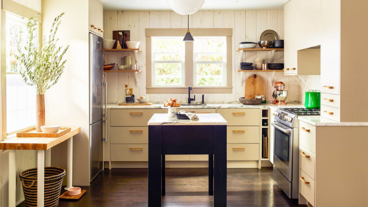 Warna broken bisa membuat dapur menjadi terlihat hangat. (Foto: House Beautiful)