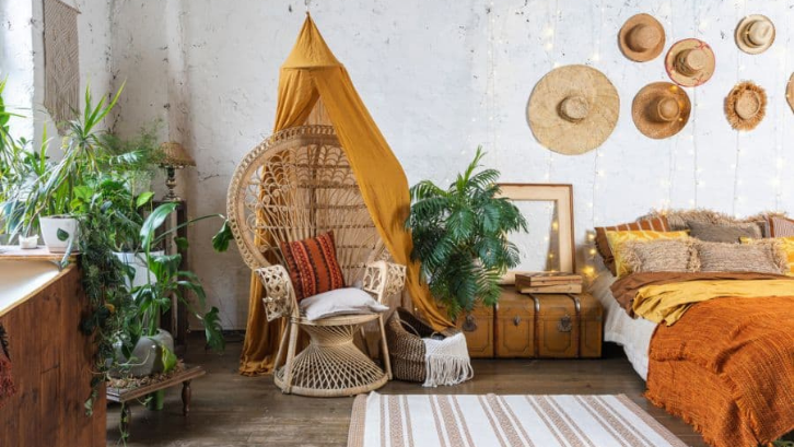 Dekorasi dari anyaman bambu memberi kesan etnik pada ruangan. (Foto: Nextluxury)
