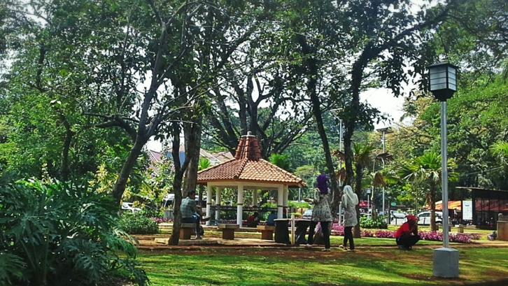 Taman di Bandung: Asyiknya Keliling di Taman Cibeunying