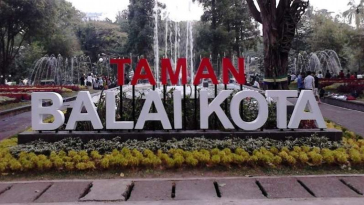 Taman di Bandung: Taman Balai Kota yang Penuh Cerita