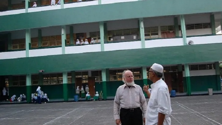 6. Pesantren di Jakarta: Pesantren Putri Al-Kenaniyah