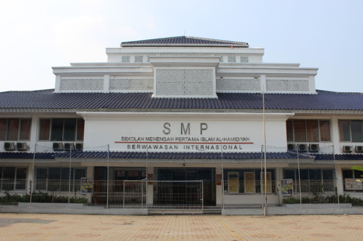 7. Pesantren di Depok: Al Hamidiyah