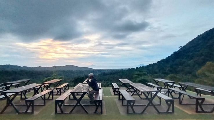 Cara Menuju Bukit Waruwangi