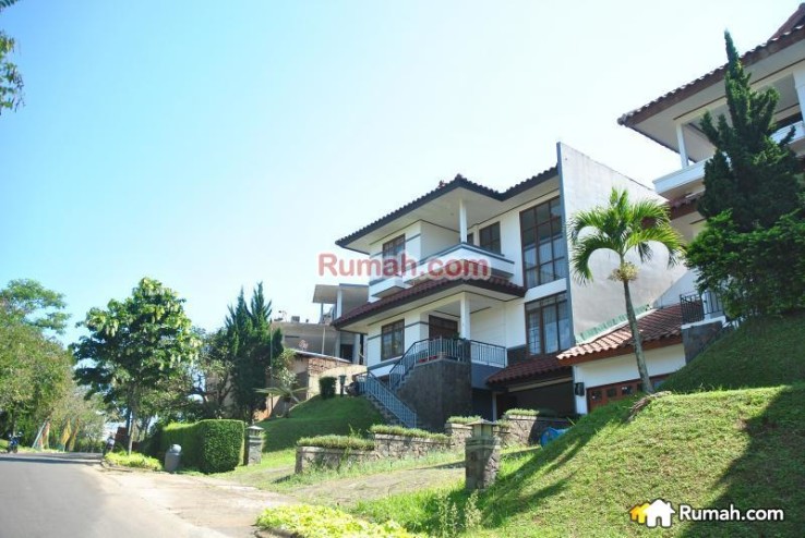 Perumahan Elit di Bandung: Resor Dago Pakar