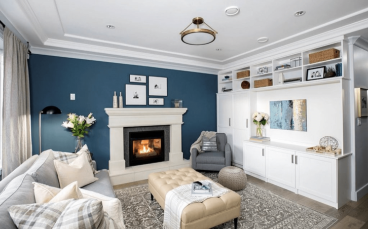 Gambar Wall moulding ruang tamu minimalis di bagian atas ruangan. Gambar Wall moulding ruang tamu minimalis di bagian atas ruangan.