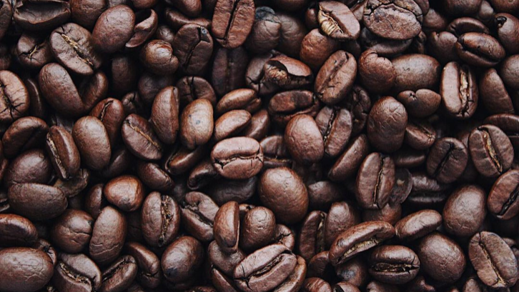Bubuk kopi bisa menjadi salah satu cara mengusir semut. (Sumber: Pexels.com)