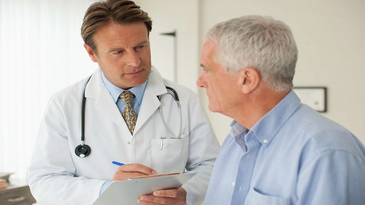 Umumnya ada perbedaan dari segi biaya terkait pembuatan surat keterangan sehatnya. Sumber: Verywell Health