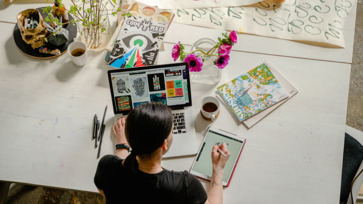 Penyedia layanan freelance menyediakan pekerjaan dengan lingkup pekerjaan dan jangkauan yang luas. (Foto: Pixabay)