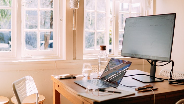 Semakin tinggi jam terbang semakin tinggi penghasilan. (Foto: Elle Hughes/Pexels)