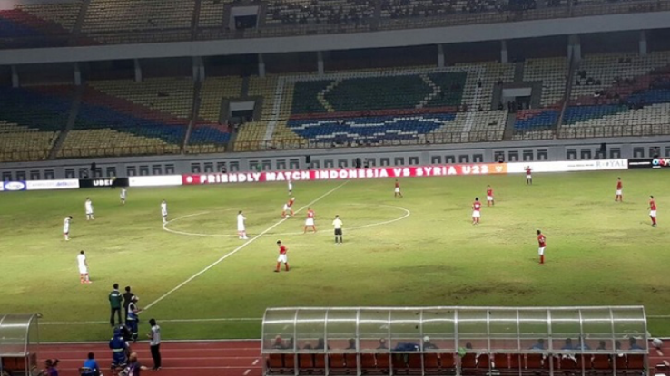 Stadion Wibawa Mukti menjadi tempat penyelenggaraan berbagai ajang sepak bola bergengsi. (Foto: Kompas.com)