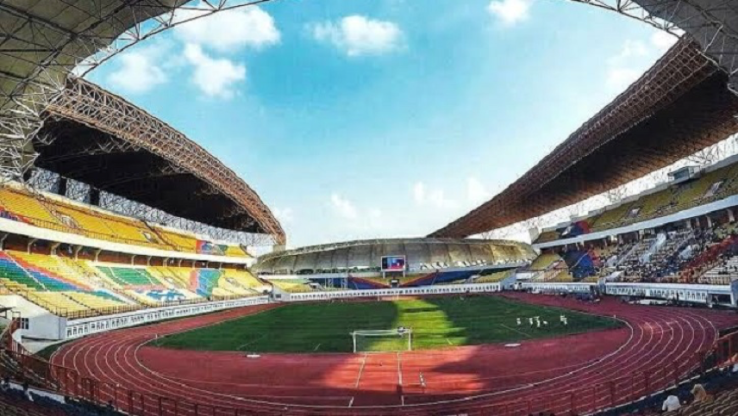 Stadion Wibawa Mukti memiliki empat tribun dengan kapasitas penonton yang berbeda. (Foto: suarabekasi.id)