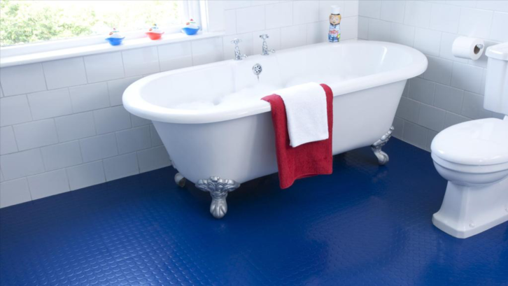 Jenis keramil lantai kamar mandi unik berbahan rubber laminating (Foto: Pinterest/trellischicago)