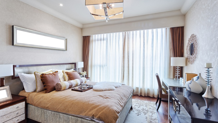 Kamar double room sangat cocok untuk pasangan. (Foto: Pixabay - 6719005)