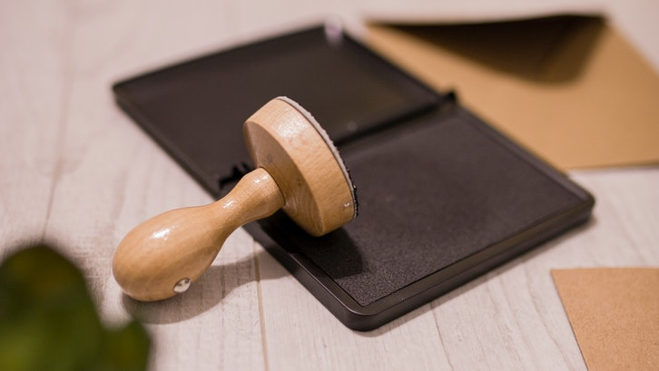 Jual beli rumah melalui perjanjian pengikatan (Foto: Kwanchai Phanthong/Pexels)