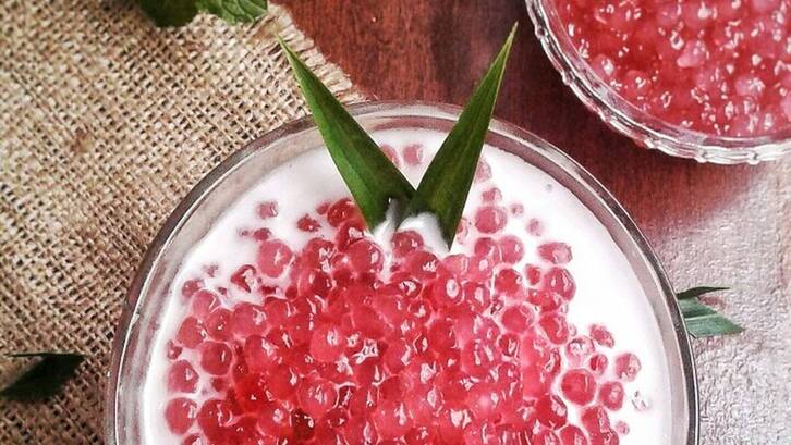 Bubur mutiara memiliki cita rasa yang manis dan kenyal sehingga cocok dijadikan sebagai menu takjil untuk berbuka. Bubur mutiara memiliki cita rasa yang manis dan kenyal sehingga cocok dijadikan sebagai menu takjil untuk berbuka.