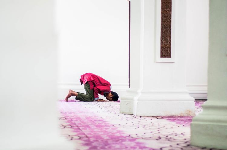 7. Kegiatan I’tikaf di Masjid