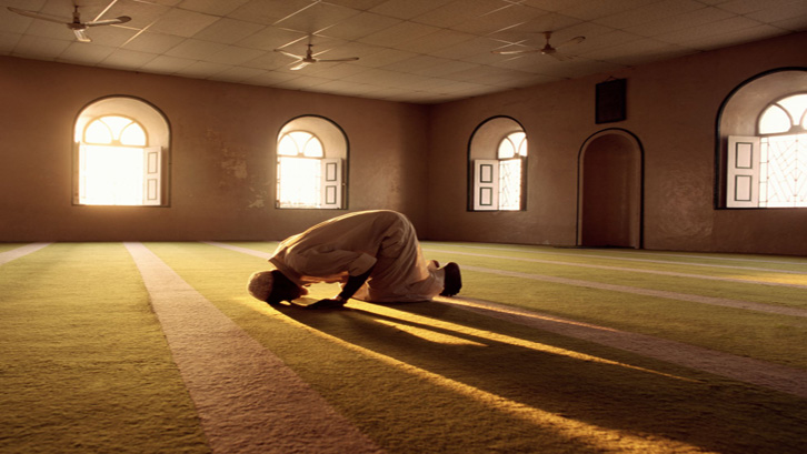 Hikmah puasa juga mampu membentuk sikap disiplin terhadap seseorang. Sumber: Pinterest
