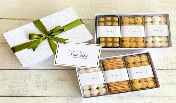 Parcel lebaran kue kering sederhana. (Foto: Demorejkt)