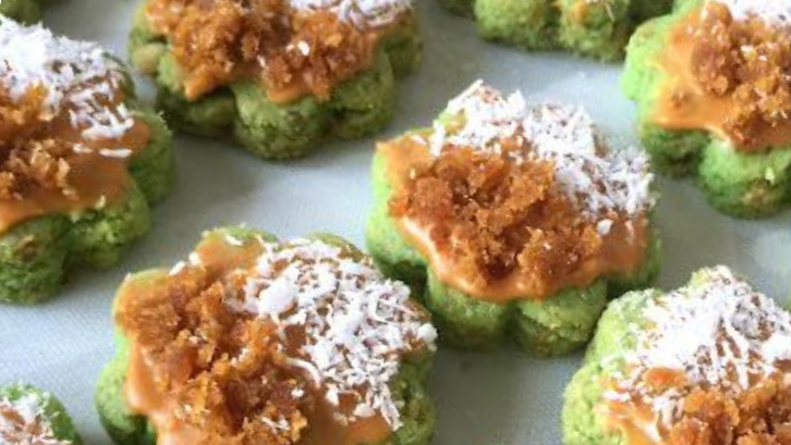 9. Kue Lebaran Kekinian Klepon Tart
