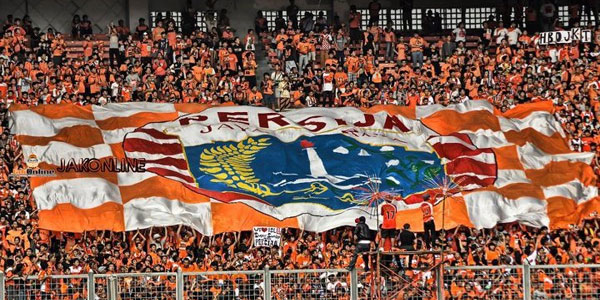 7 Suporter Sepak Bola Paling Kreatif Yang Ada Di Indonesia