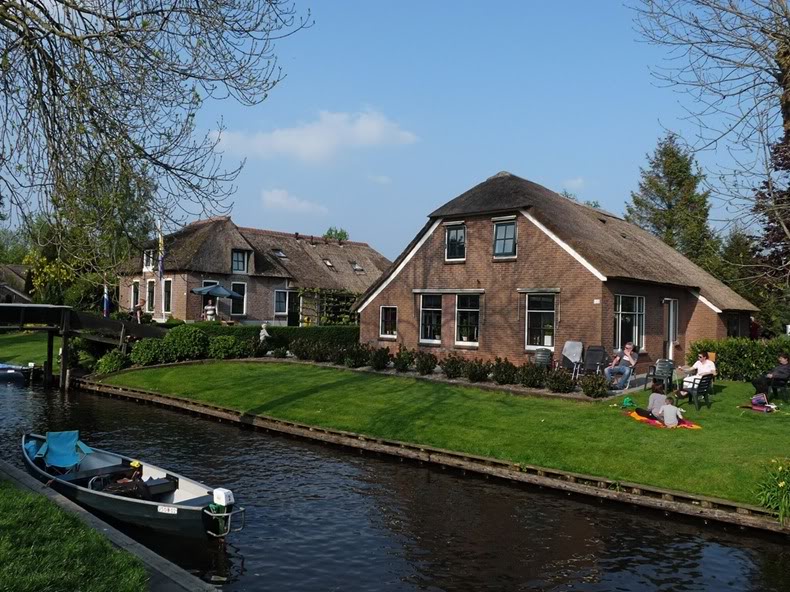 Giethoorn Si Desa tanpa jalan Di Belanda Giethoorn Si Desa tanpa jalan Di Belanda