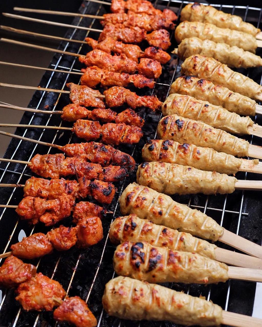 4 Makanan Khas Bali Timur Super Enak 4 Makanan Khas Bali Timur Super Enak