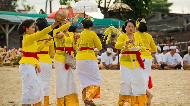 6 Upacara Tumpek di Bali Yang Perlu Kamu Tahu 6 Upacara Tumpek di Bali Yang Perlu Kamu Tahu