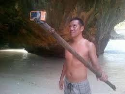 10 Fakta Unik Selfie Yang Perlu Kalian Ketahui! 10 Fakta Unik Selfie Yang Perlu Kalian Ketahui!
