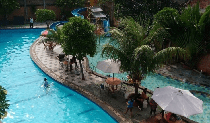 Kolam Renang Jatiasih: Kolam Renang Perahu
